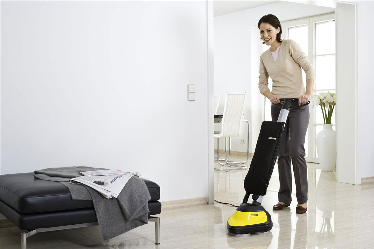 kaercher-saugbohner-fp-303 Anwendung Kärcher Poliersauger FP 303