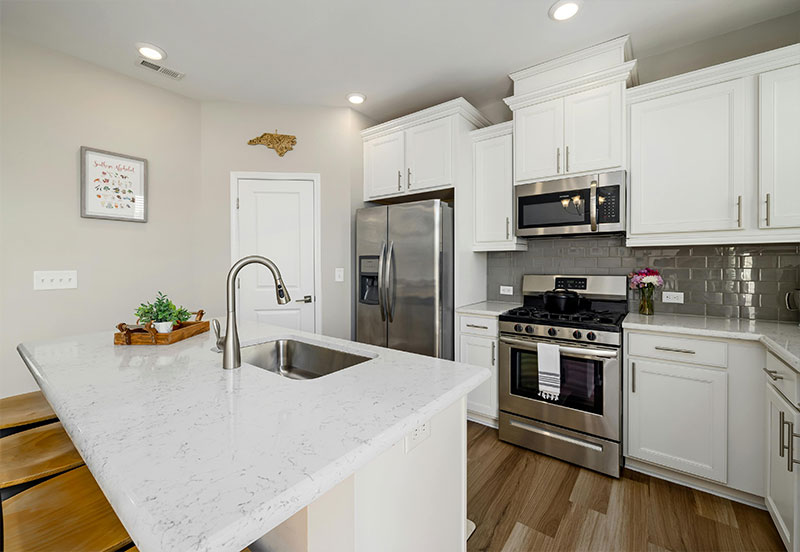 9 Pflegetipps und Reinigungsinfos rund um Ihre Naturstein-Küche kitchen-marble