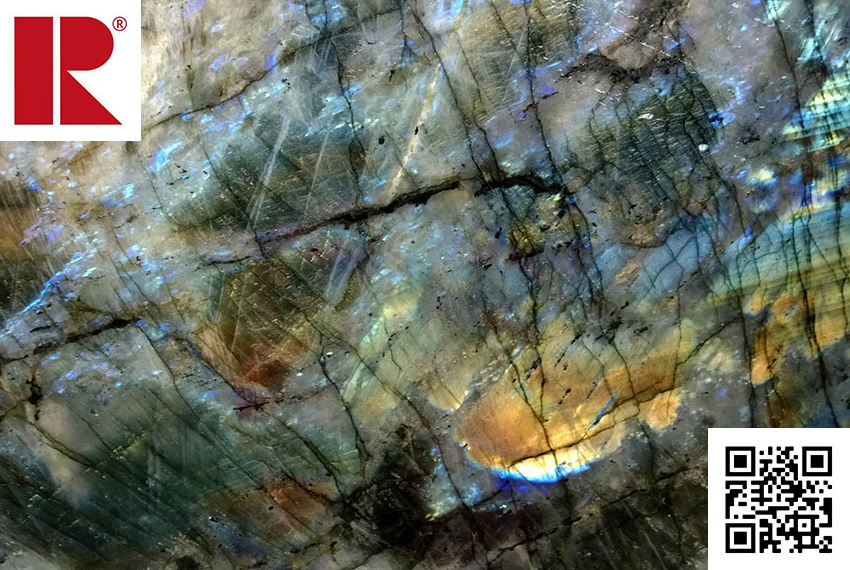 Labradorite Lemourian